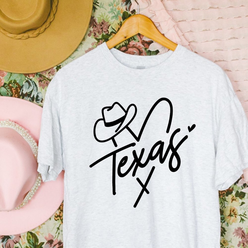 Texas Cowgirl heart and Hat Grey T Shirt